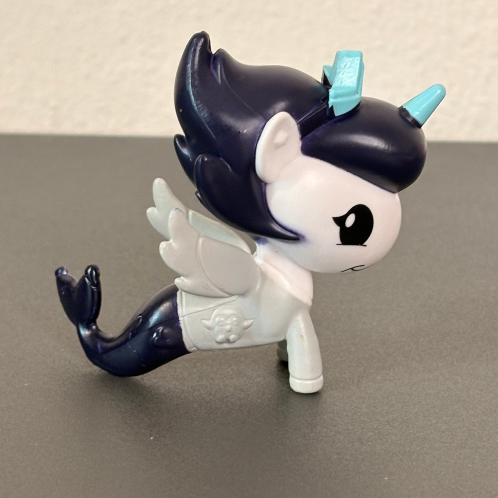 Tokidoki Mermicorno Vinyl Figure Kids OS Purple Excellent Series 1 Perla - Picture 2 of 4